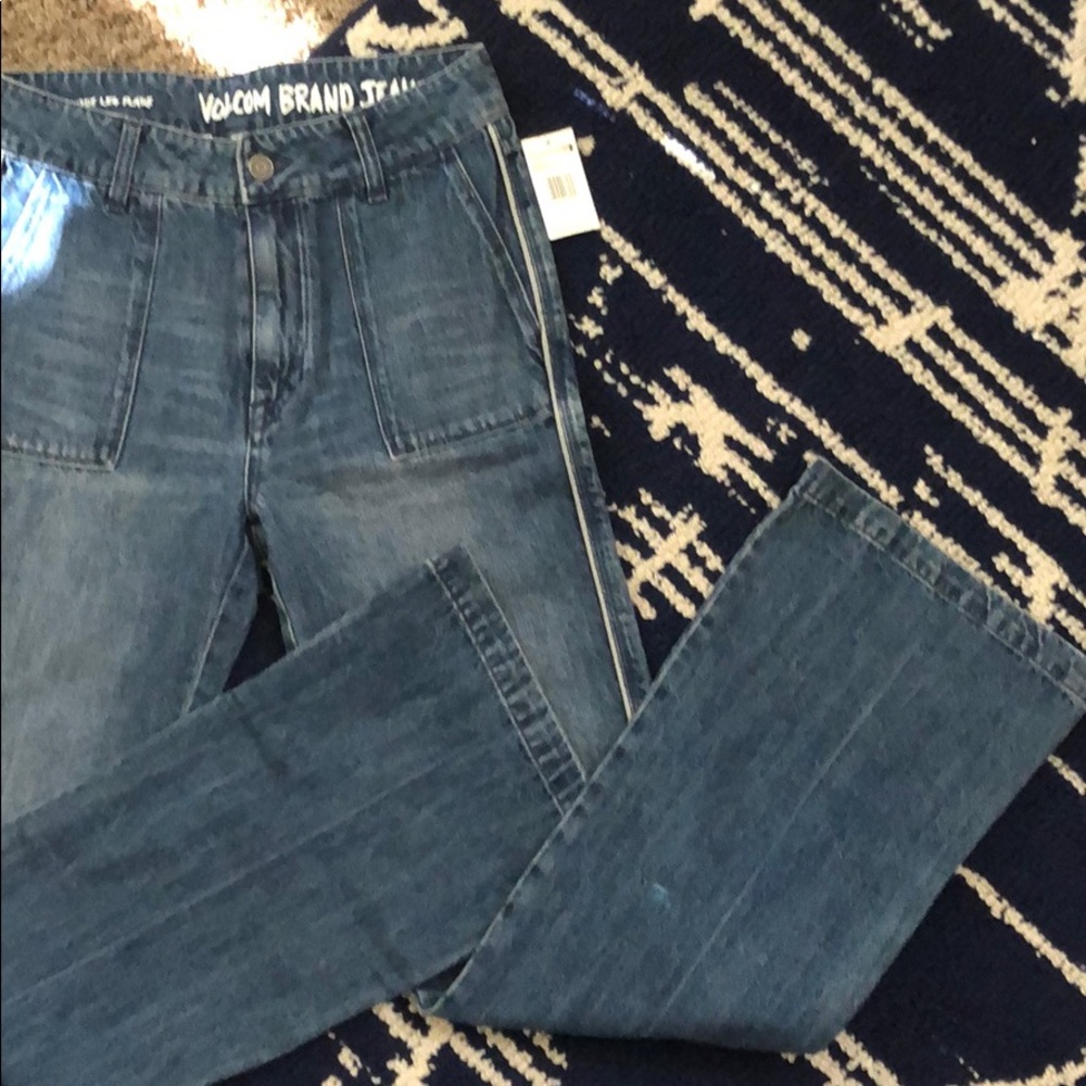 Volcom Brand Jeans Wide Leg Flare-NWT
